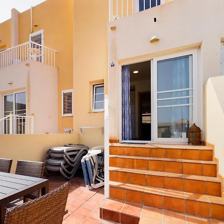 Holiday home Modern 3 Bedroom House With Large Pool And Fast Internet, 100ft From The Sea - Sleeps 6