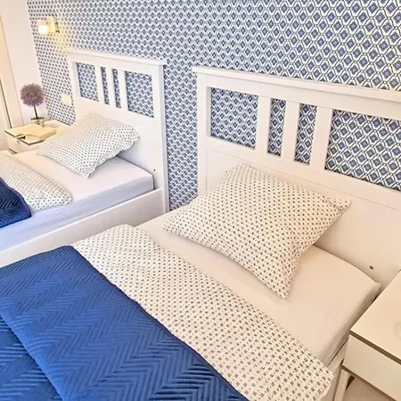 Ocean View Apartment *
