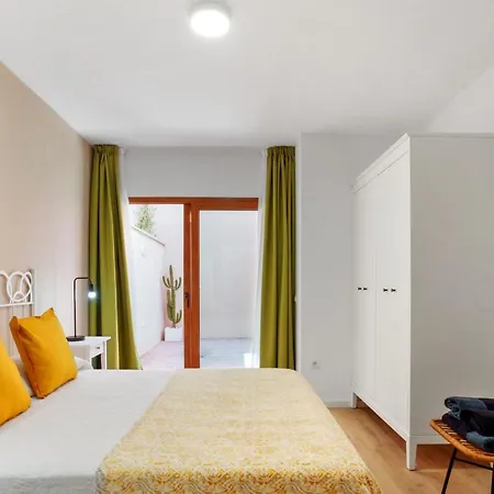Mariposas Caleta Holiday home *