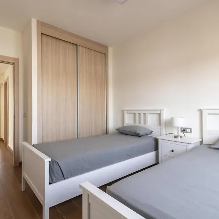 Lightbooking Pueblo Majorero Piscina Climatizada Jove 10