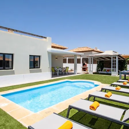 Villa Caleta Heights By Plus