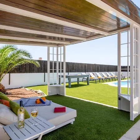 Caleta Heights By Plus