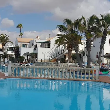 Apartment Avec Piscine Puerta Del Sol *