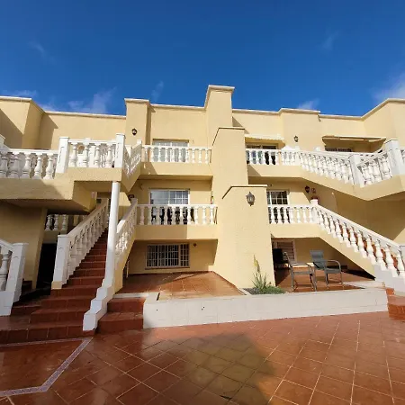 Caleta Apartment *