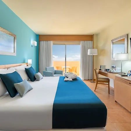 Elba Carlota & Convention Resort