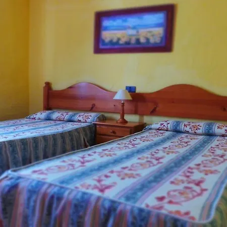 Castillo Holiday park 2*