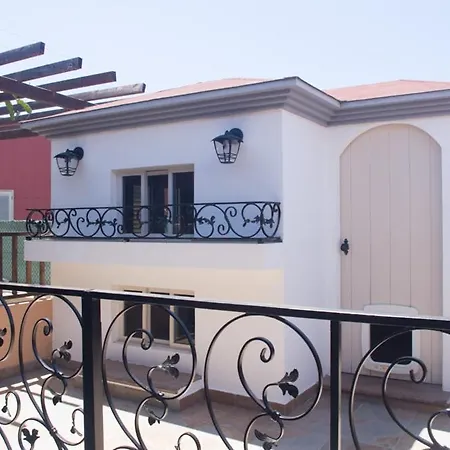 Villa La Marosca - Jacuzzi, Private Pool, 3 Bedrooms Caleta De Fuste