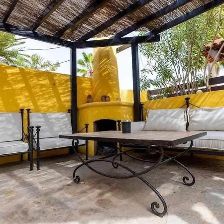 Villa Aurora Mari Your Dream Steps From The Ocean Shore *