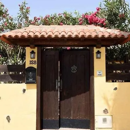 Villa Aurora Mari Your Dream Steps From The Ocean Shore *