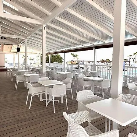 Hotel Caleta Dorada