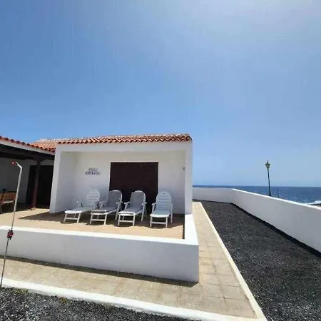 Salada On The Ocean Shore Holiday home *