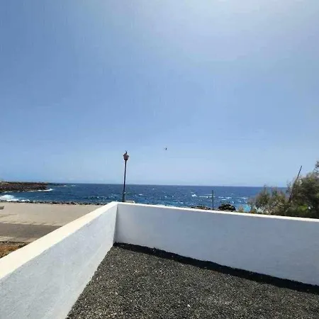 Salada On The Ocean Shore Holiday home