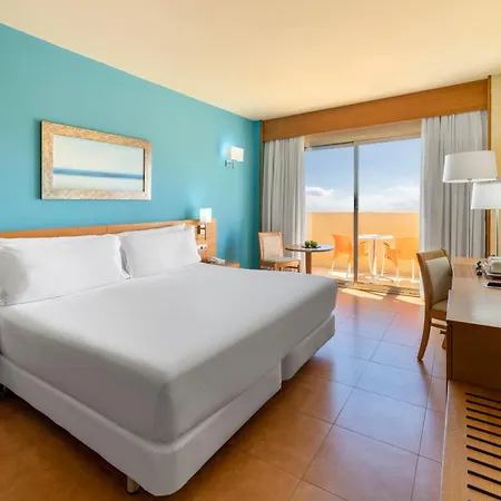 Elba Carlota & Convention Resort