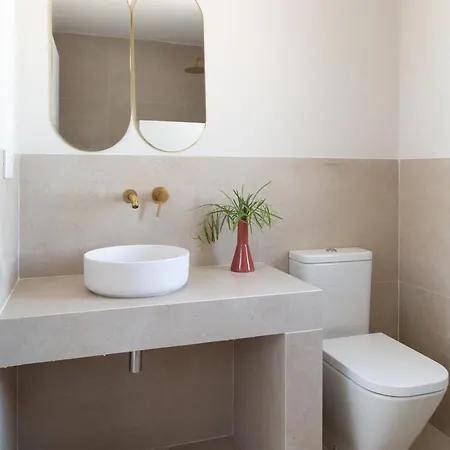 Ereza White Homes Pousada