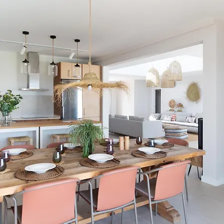 Ereza White Homes Pousada *