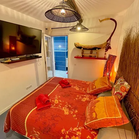 Zen Piscina Y Jacuzzi *