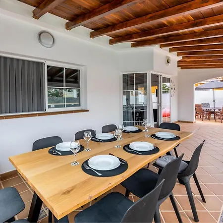 Villa Primera Luxury House *