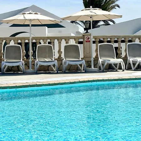 Aparthotel Caleta Dorada