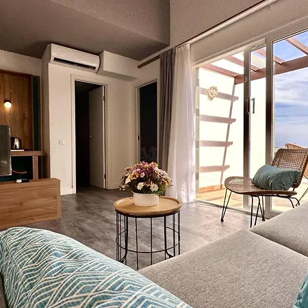 Aparthotel Caleta Dorada
