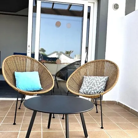 Aparthotel Caleta Dorada 3*