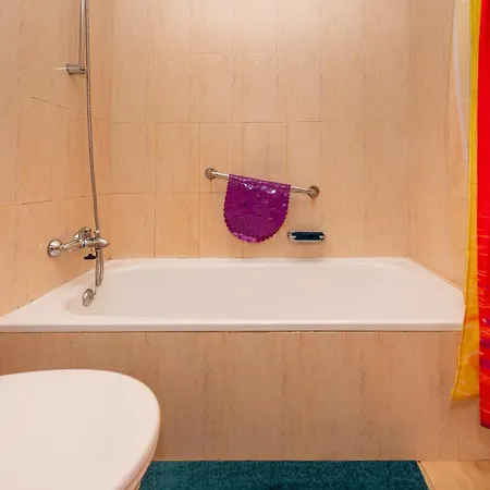 Modern 3 Bedroom House With Large Pool And Fast Internet, 100ft From The Sea - Sleeps 6 Holiday home *