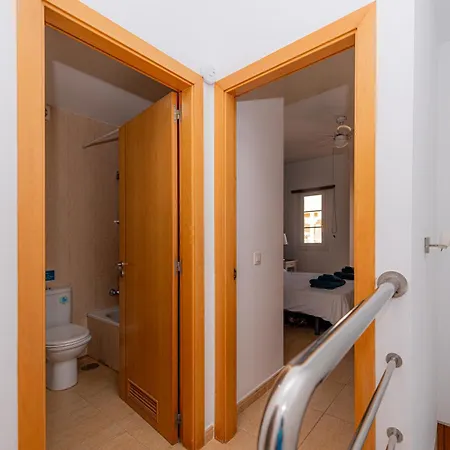 Modern 3 Bedroom House With Large Pool And Fast Internet, 100ft From The Sea - Sleeps 6 Holiday home