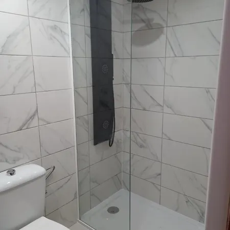 Apartment Lovely Newly Refurbished 1 Bedroom Flat Minutes From Sandy Beach,private Terrace *