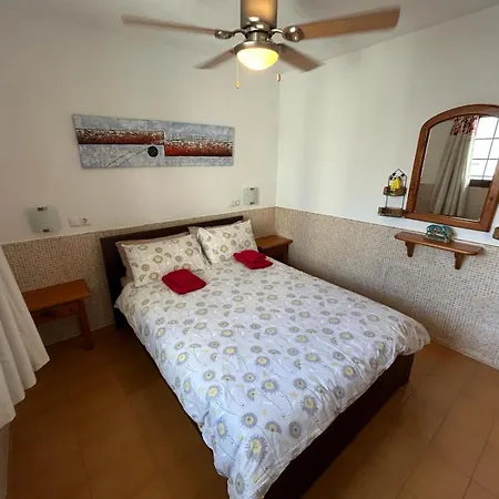 Lovely Newly Refurbished 1 Bedroom Flat Minutes From Sandy Beach,private Terrace Apartment Caleta De Fuste