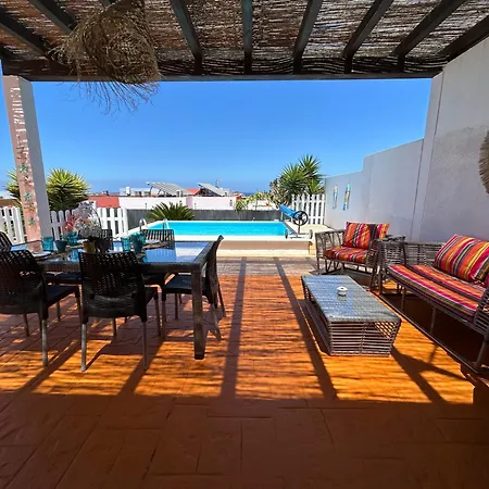 Dinateli, Salinas Golf Villa *