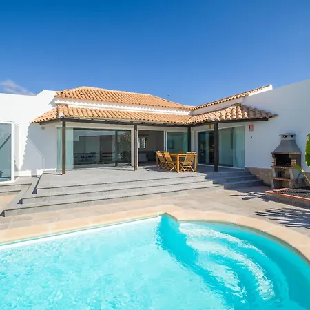 Lobos With Private Pool Villa *