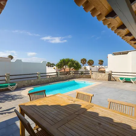 Lobos With Private Pool Villa *