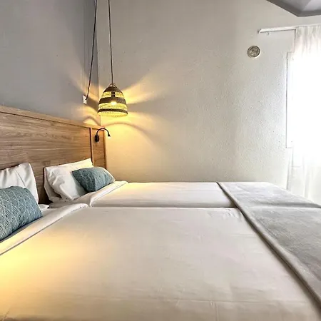 Aparthotel Caleta Dorada