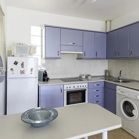 Private Terrace House - Parking - Pool Apartment *
