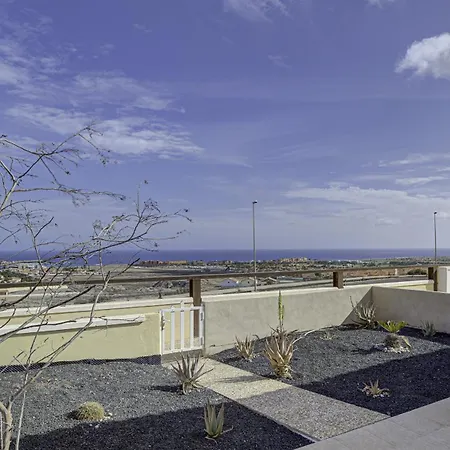 Apartment Private Terrace House - Parking - Pool