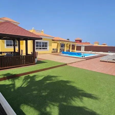 Villa Bonita On Golf In El Descanso ,caleta Fuste-fuerteventura