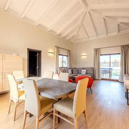 Ereza Alicia Vip Villa *