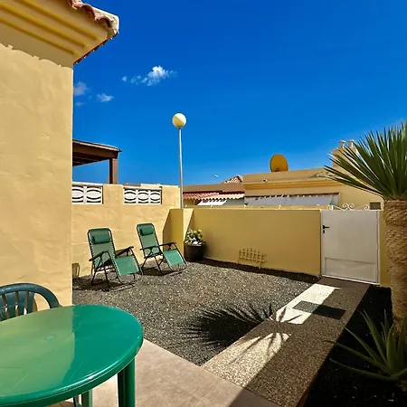 Caleta Pool & Terrace Apartment