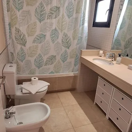 Aloha Apartment *