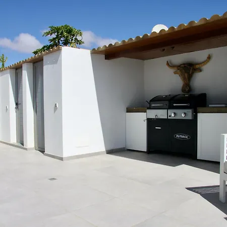 Mit Pool Fuer 2 Personen Und 4 Holiday home