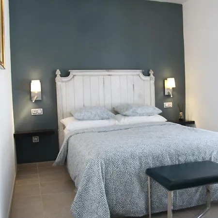 Holiday home Mit Pool Fuer 2 Personen Und 4 *
