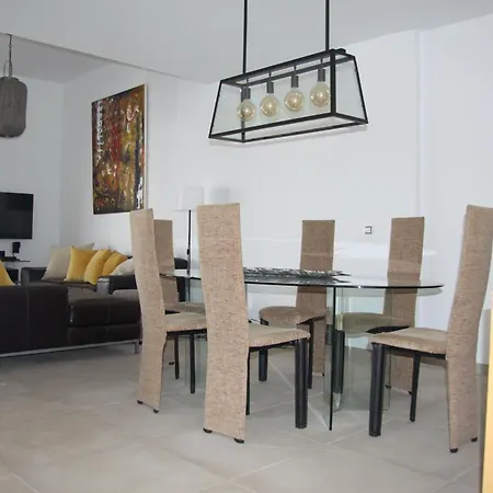 Mit Pool Fuer 2 Personen Und 4 Holiday home Caleta De Fuste