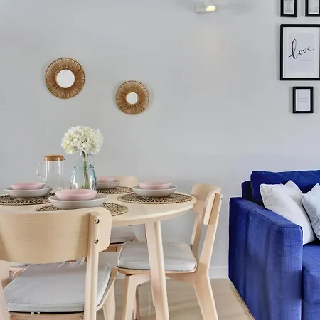 Recently Renovated, With Views, Barbecue And Outdoor Shower Apartment *