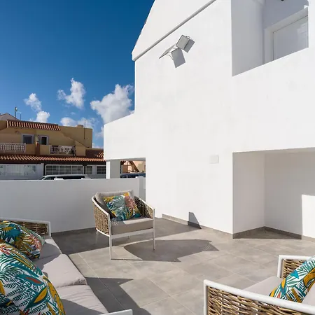 Otono Apartment *