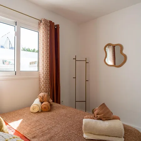 Otono Apartment *