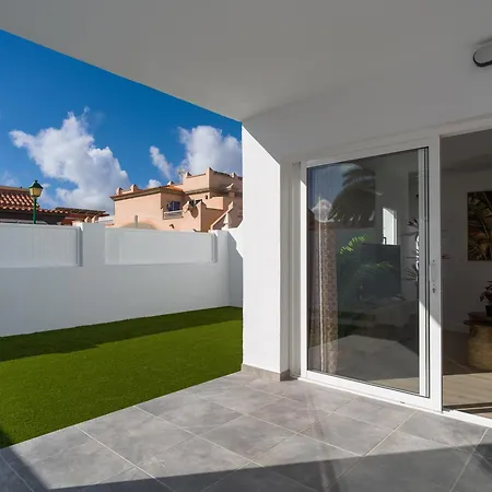 Otono Apartment *