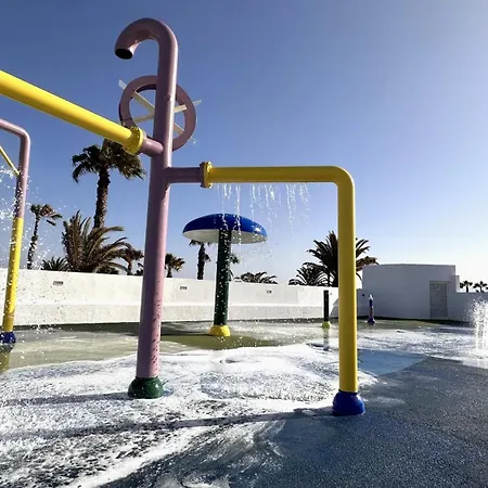 Aparthotel Caleta Dorada