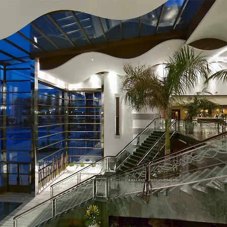 Elba Carlota & Convention Resort