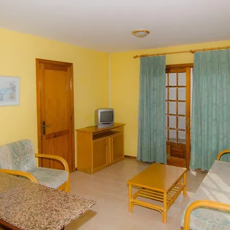 Castillo Holiday park 2*