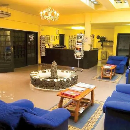 Hotel Puerto Caleta