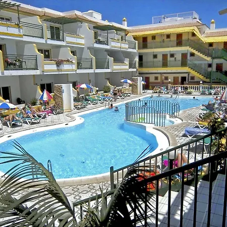 Apartahotel Caleta Garden